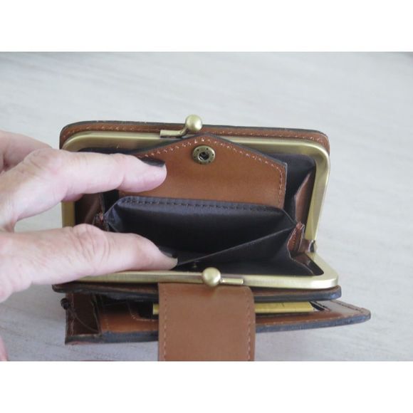 Patricia Nash S1430818 Riot Rust Iberia Signature Map Print Leather Wallet $120 - Picture 9 of 9